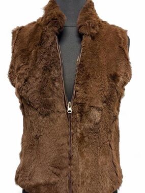 Vintage Y2K Bomb Boogie Brown
Faux Fur Vest Size: Small